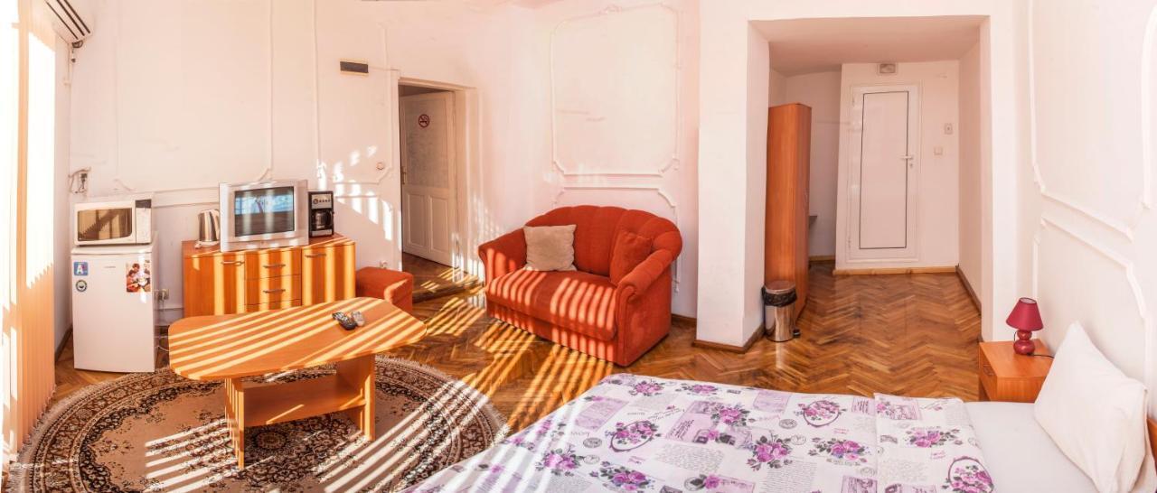 In House 8 Boulevard Hristo Botev Appartement